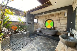 Sewa Villa Roemah Tupai Batu Unik + Pool + Balkon dan 5 kamar tidur