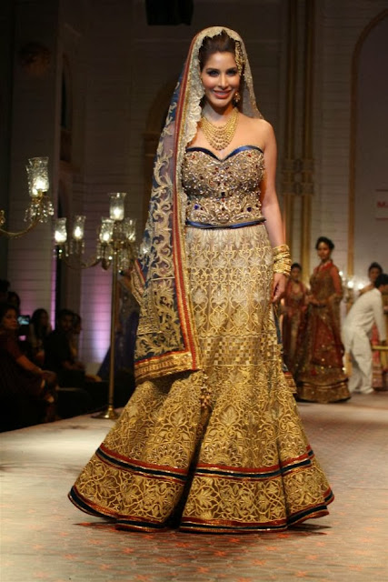 Sophie Choudry, walks the ramp at Aamby Valley India Bridal Week 2013 Photos,hot models,models,spicy hot images,bollywood actress,actress,hot,