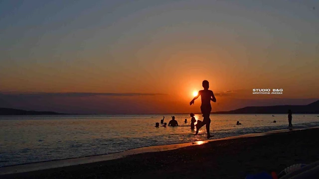 Ήσυχες διακοπές σε καταγάλανα νερά στη Νεάπολη Λακωνίας 