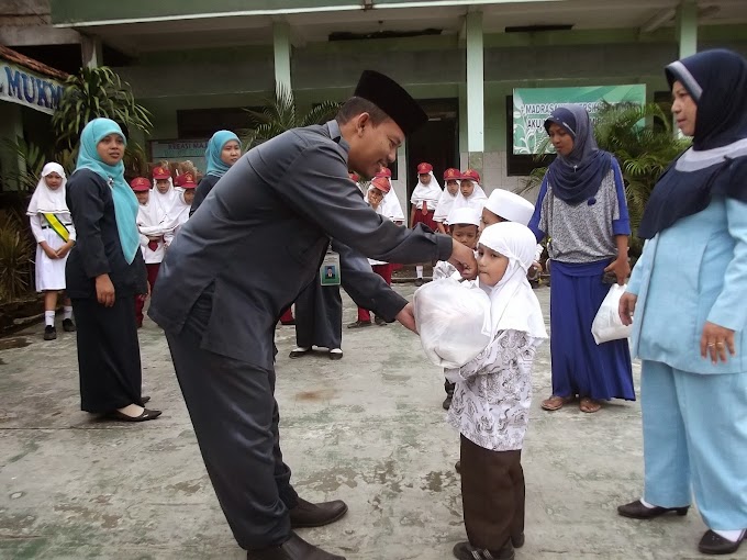 Peduli Banjir & Anak Yatim Piatu 