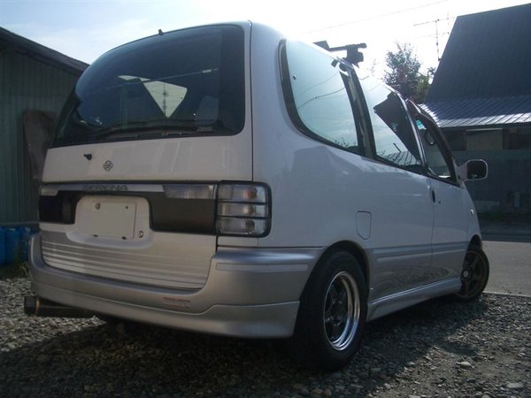 Hendri Prayitno TYI Nissan  Serena  C23 Modifikasi 