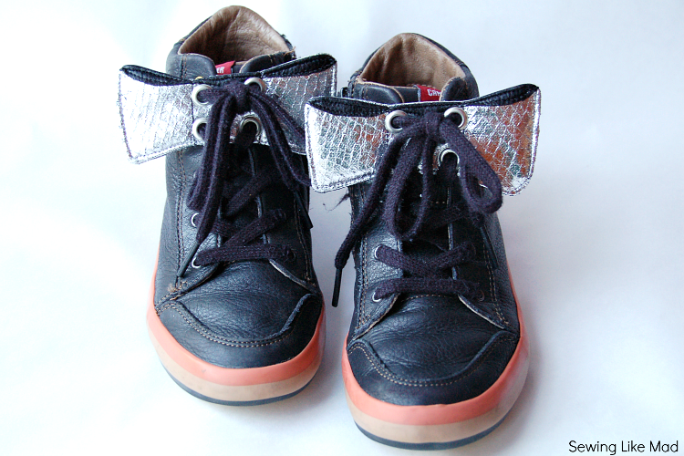 Tutorial : Aplique en forma de lazo para zapatillas de niña