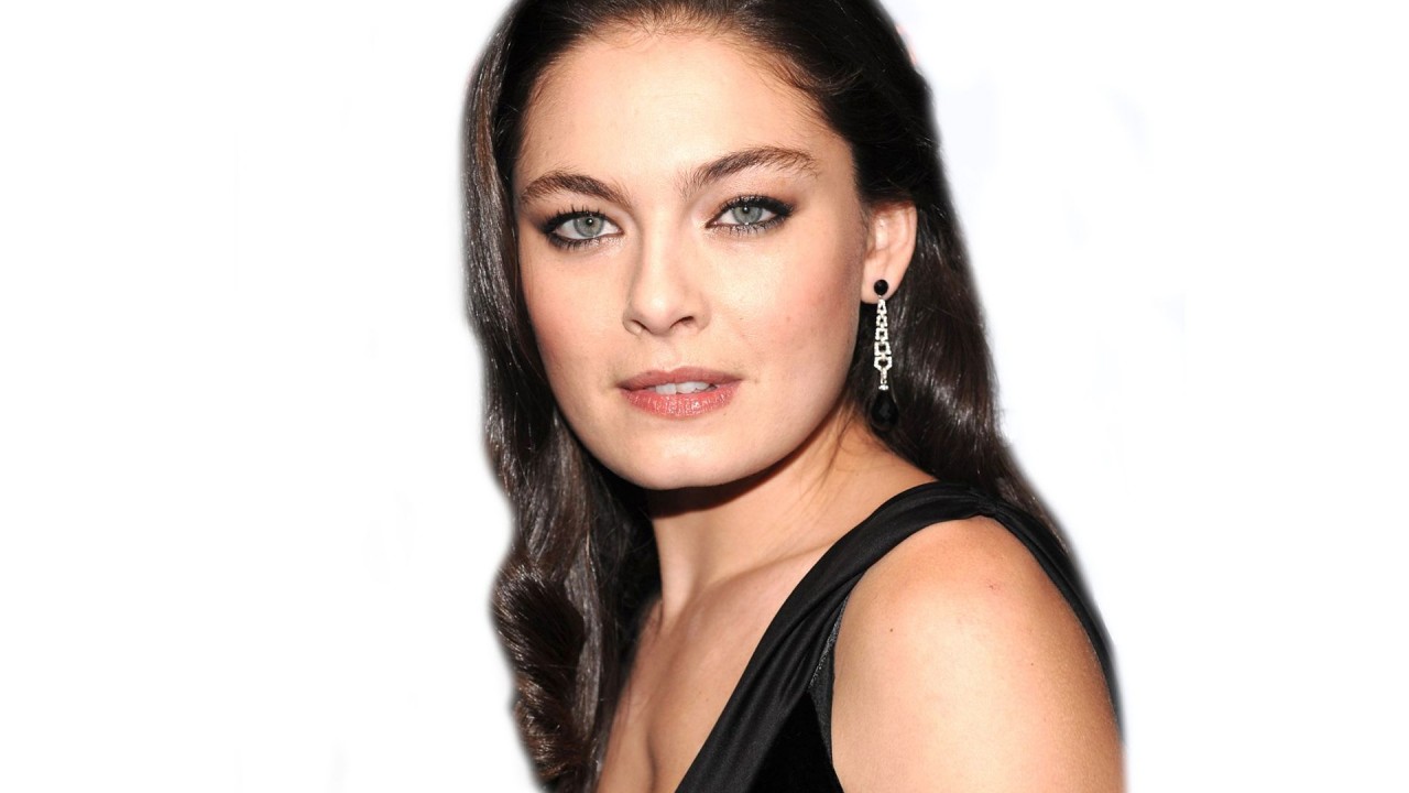 Alexa Davalos HD Images and Wallpapers - Hollywood Actress