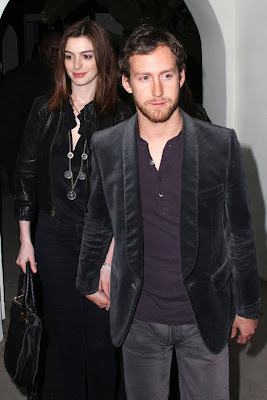 Anne Hathaway with Boyfriend