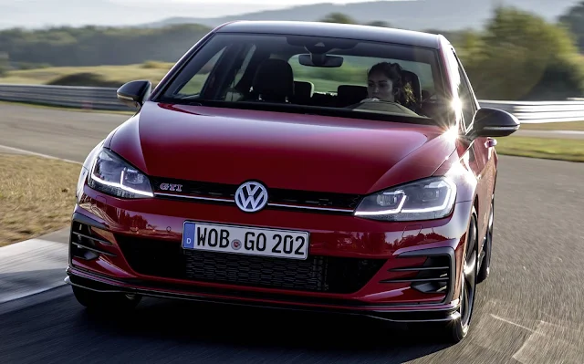 VW Golf GTI 2019 TCR 290 cv