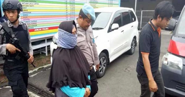 Sebarkan Hoaks, Dosen Wanita Ini Dicokok Polisi