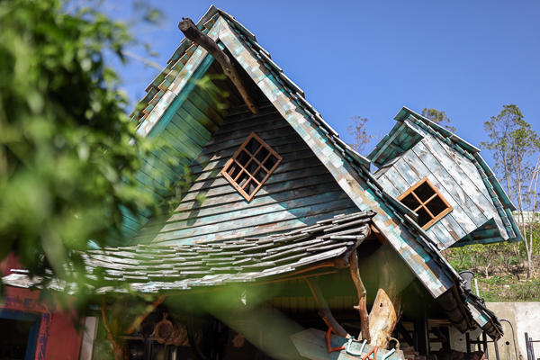 新竹香山柴寮披薩庭園景觀餐廳，童話魔法小屋繽紛特色建築好好拍