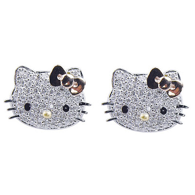 Hello Kitty is my alter ego! Tehe. I love these earrings (€1490) and the 