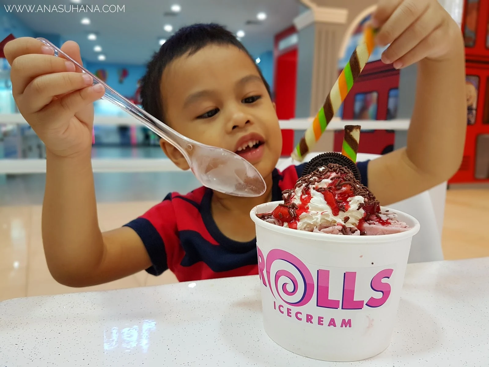 Rolls Icecream Melawati Mall