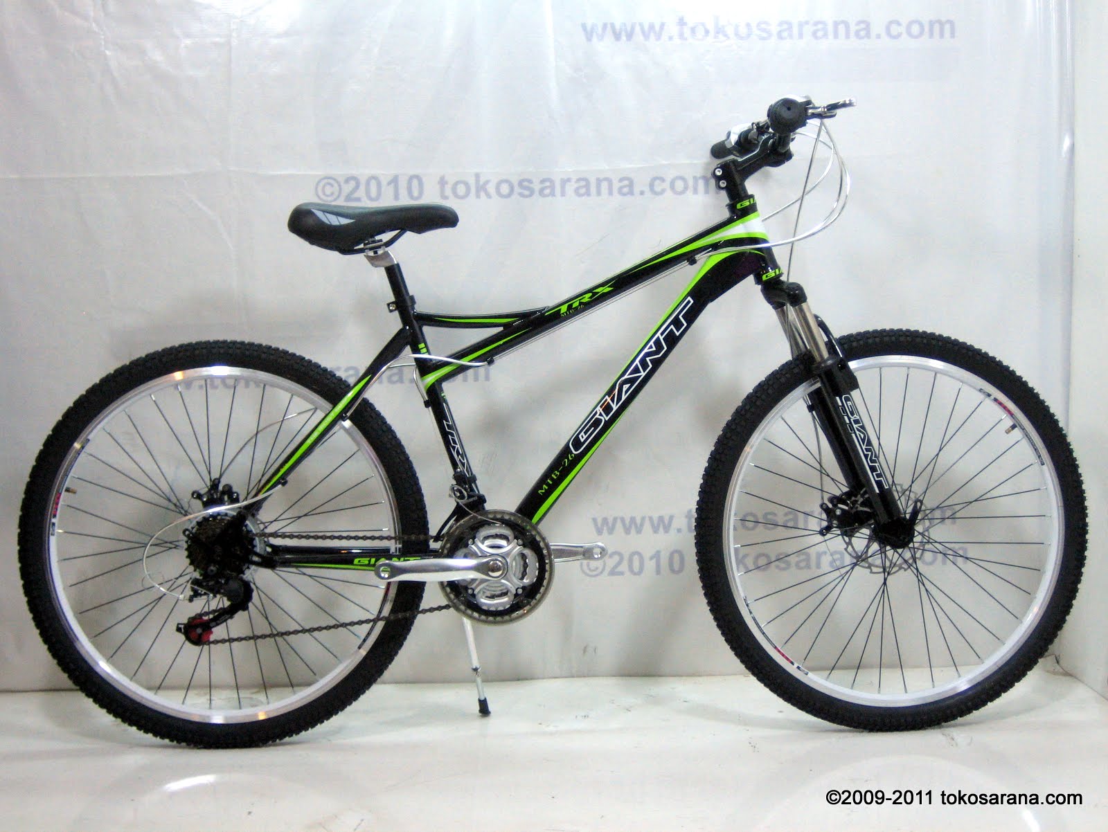 tokomagenta A Showcase of Products Sepeda Gunung Giant  