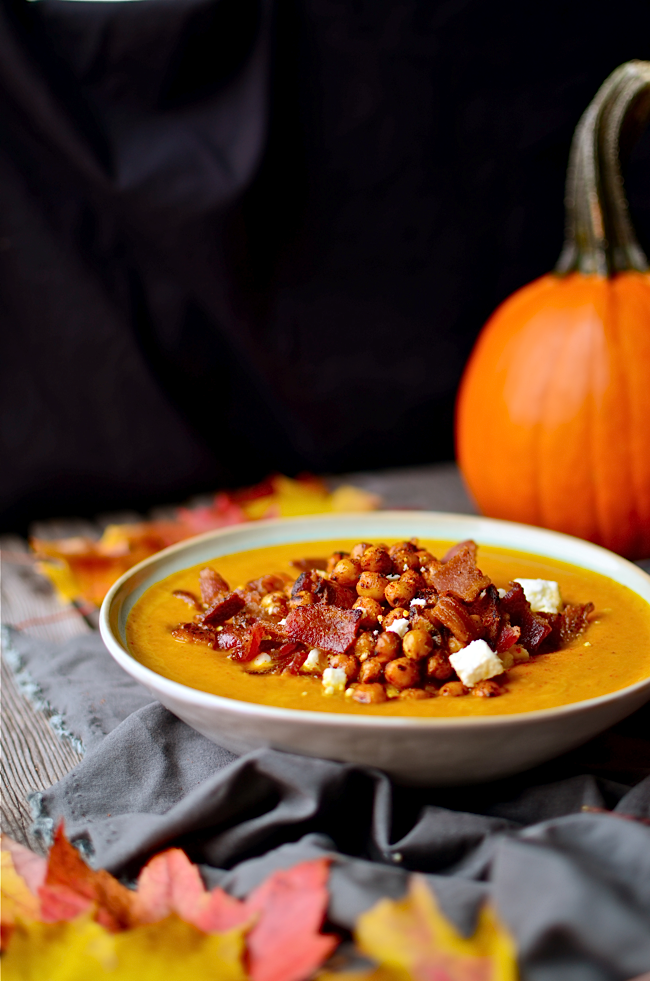 http://www.yammiesnoshery.com/2014/10/spicy-pumpkin-soup-with-bacon-and-spicy.html