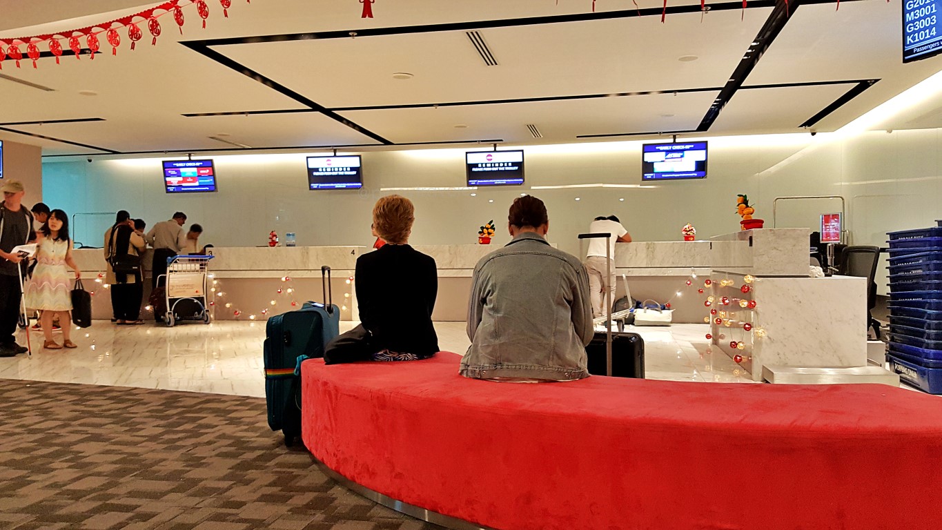 Changi Airport Terminal 1 Early Check-in Lounge - a very convenient facility