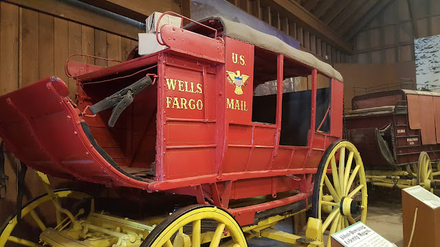 old-town-mail-wagon