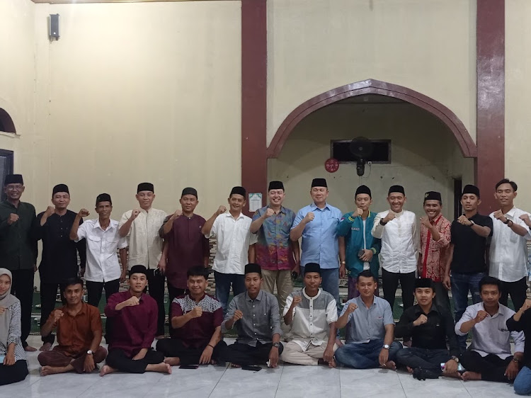 Pengurus Cabang PMII Tulang Bawang Berbuka Bersama dengan Alumni