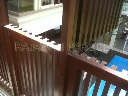 Pagar Kayu  Rumah Minimalis Bandung Parquet