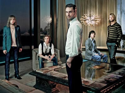 Maxis and HTC brings you Maroon5 live in Malaysia