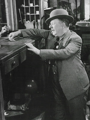 You Cant Cheat An Honest Man 1939 Wc Fields Image 4