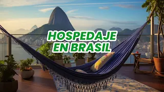 Hamaca en una terraza con vista a una playa de Brasil