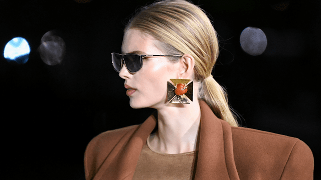 orecchini oversize tendenza autunno 23 oversize earrings outfit orecchini maxi colorblock by felym fashion blogger italiane italian fashion bloggers