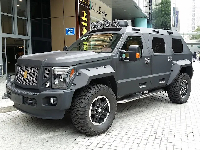 USSV G-Patton-SUV-Front left view