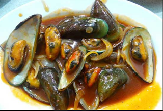 MEMASAK KERANG HIJAU