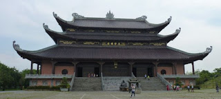 La Pagoda Bai Dinh. Phap Chu Temple.