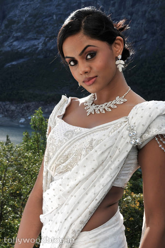 Karthika Photos in Rangam Telugu Movie Photoshoot images