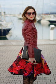 Romwe dark roses skater skirt, gonna ruota a fiori, Moschino notes bag, Fashion and Cookies, fashion blogger
