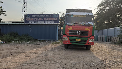 vận chuyển hàng hoá đi lào