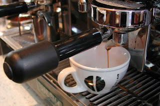 Espresso dan Kopi Hitam Mengapa Berbeda ?|kopihitamanis.com|