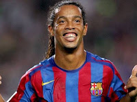 Sering Tegang Melihat PSG Bermain, Ronaldinho Tak Mau Jadi Pelatih 