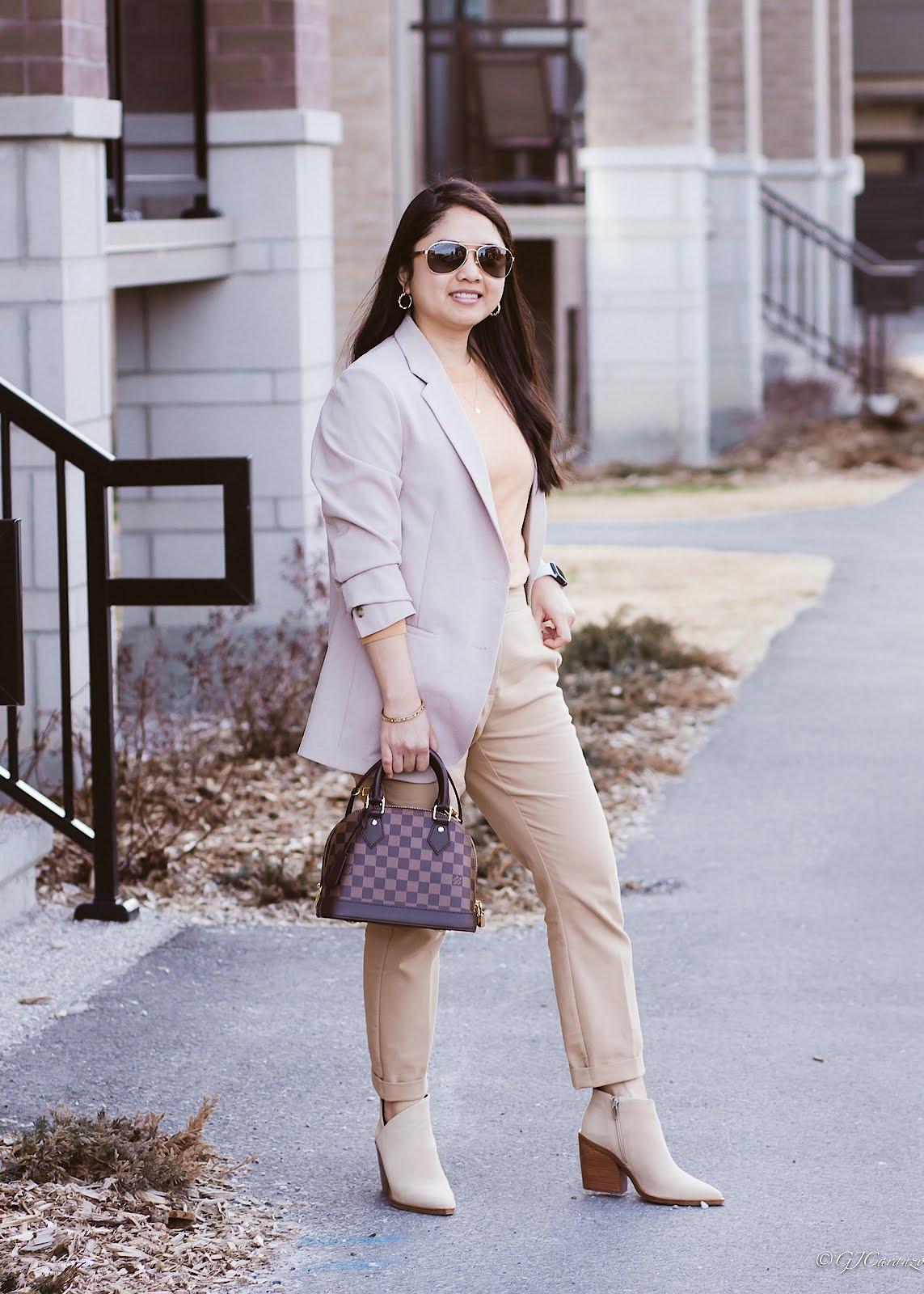 Uniqlo Blazer_Zara Pants_Vince Camuto Booties_Louis Vuitton AlmaBB Bag_Banana Republic Knitted Top_Ray-Ban Polarized Sunglasses_Work Outfit_Petite Style