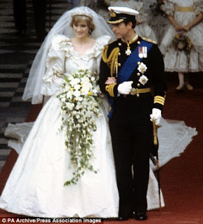 princess diana wedding dress facts