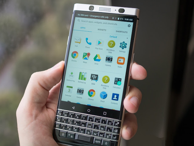 PERUSAHAAN BLACKBERRY SENANG DENGAN PASAR SMARTPHONE DI INDONESIA