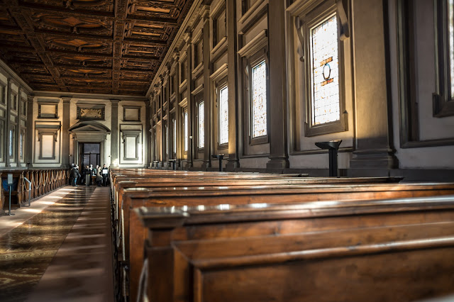  Biblioteca Medicea Laurenciana :: Canon EOS5D MkIII | ISO200 | Canon 28mm | f/2.0 | 1/20s