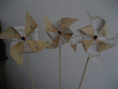 DIY Tutorial Molinillos de viento/ Pinwheel / Moulin à vent