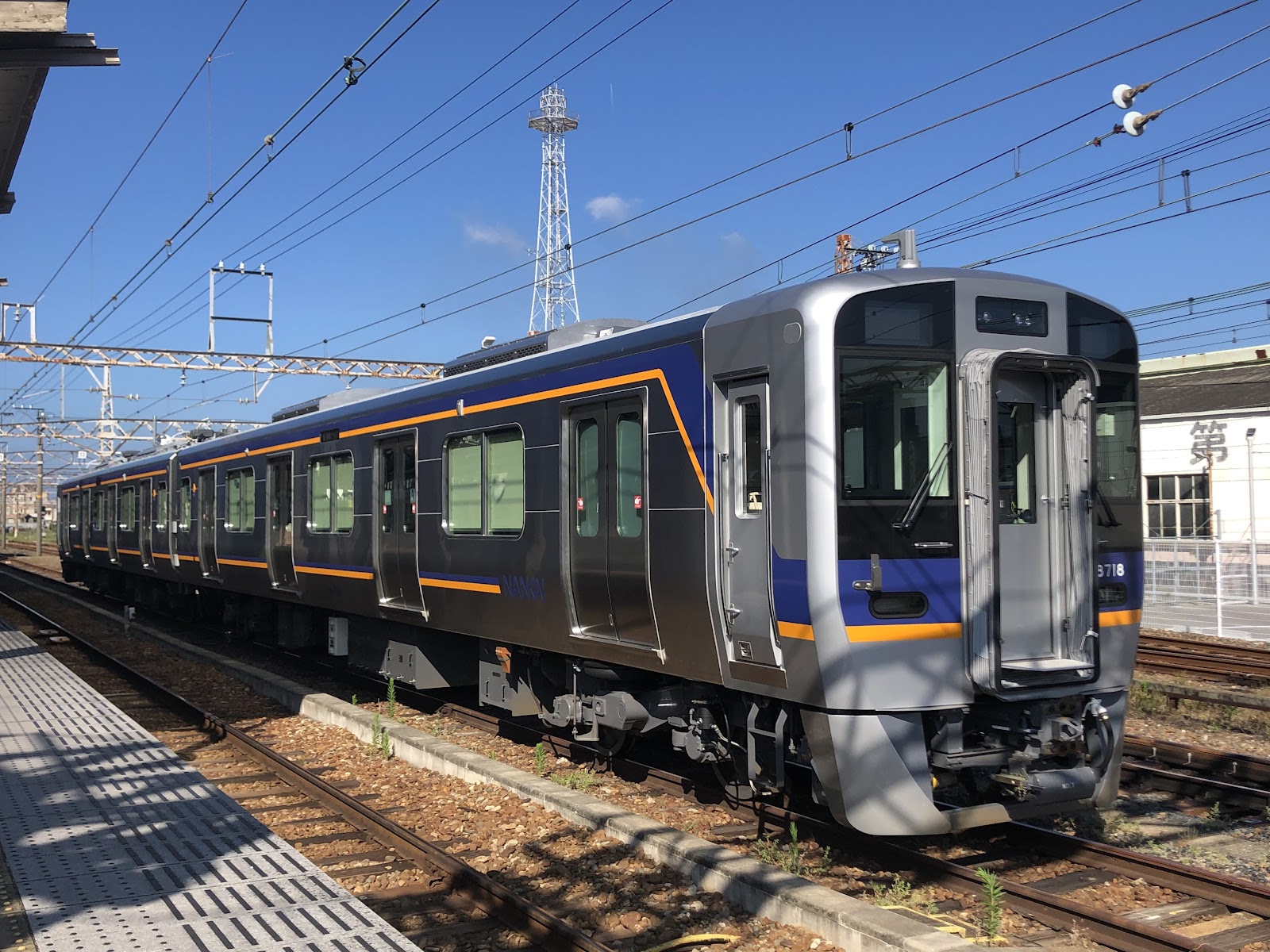 南海 8300 系 8718F 和歌山市駅 消灯