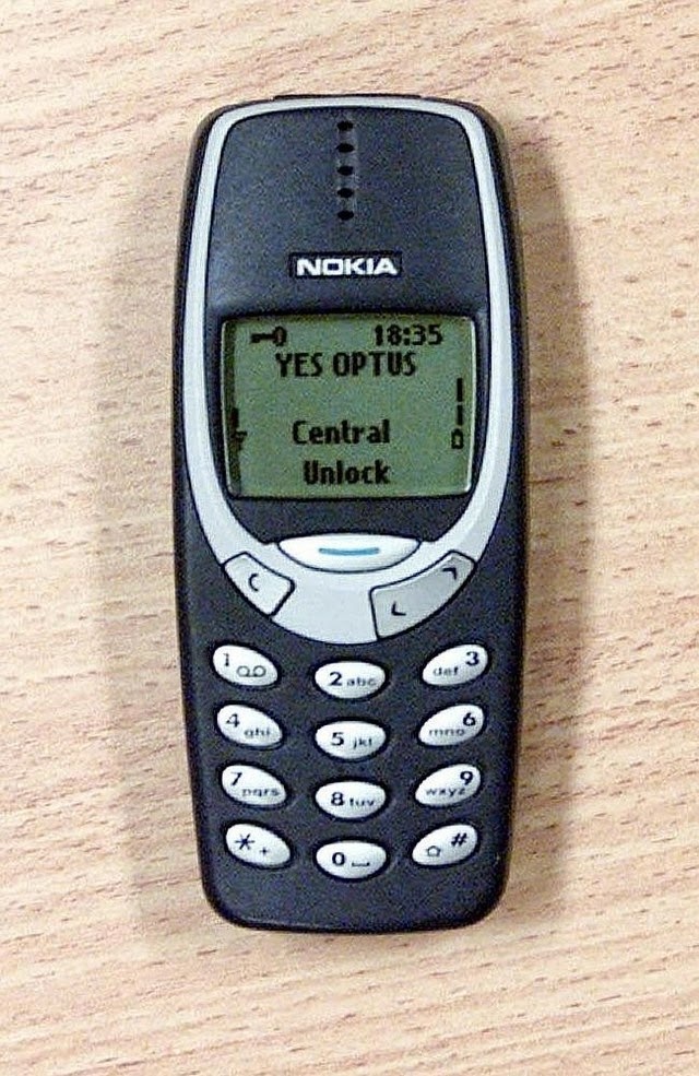 Hình ảnh: Chiếc Nokia 3310 , đang là trào lưu ở nhiều nước châu Âu.