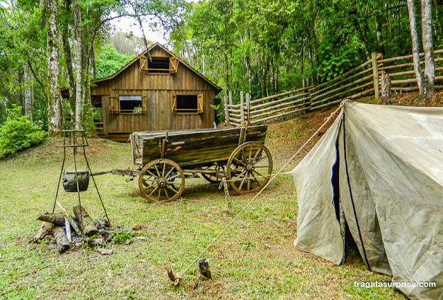 Recriação de acampamento de tropeiros no Parque Histórico do Iguassu, União da Vitária, Paraná