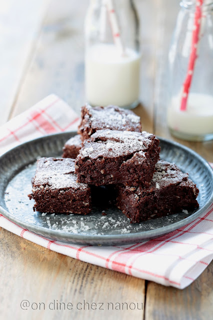 Healthy , santé , brownie , noix de coco , huile de coco , sans beurre , sans blé ; sans oeuf