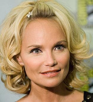 Kristin Chenoweth Hot Photo