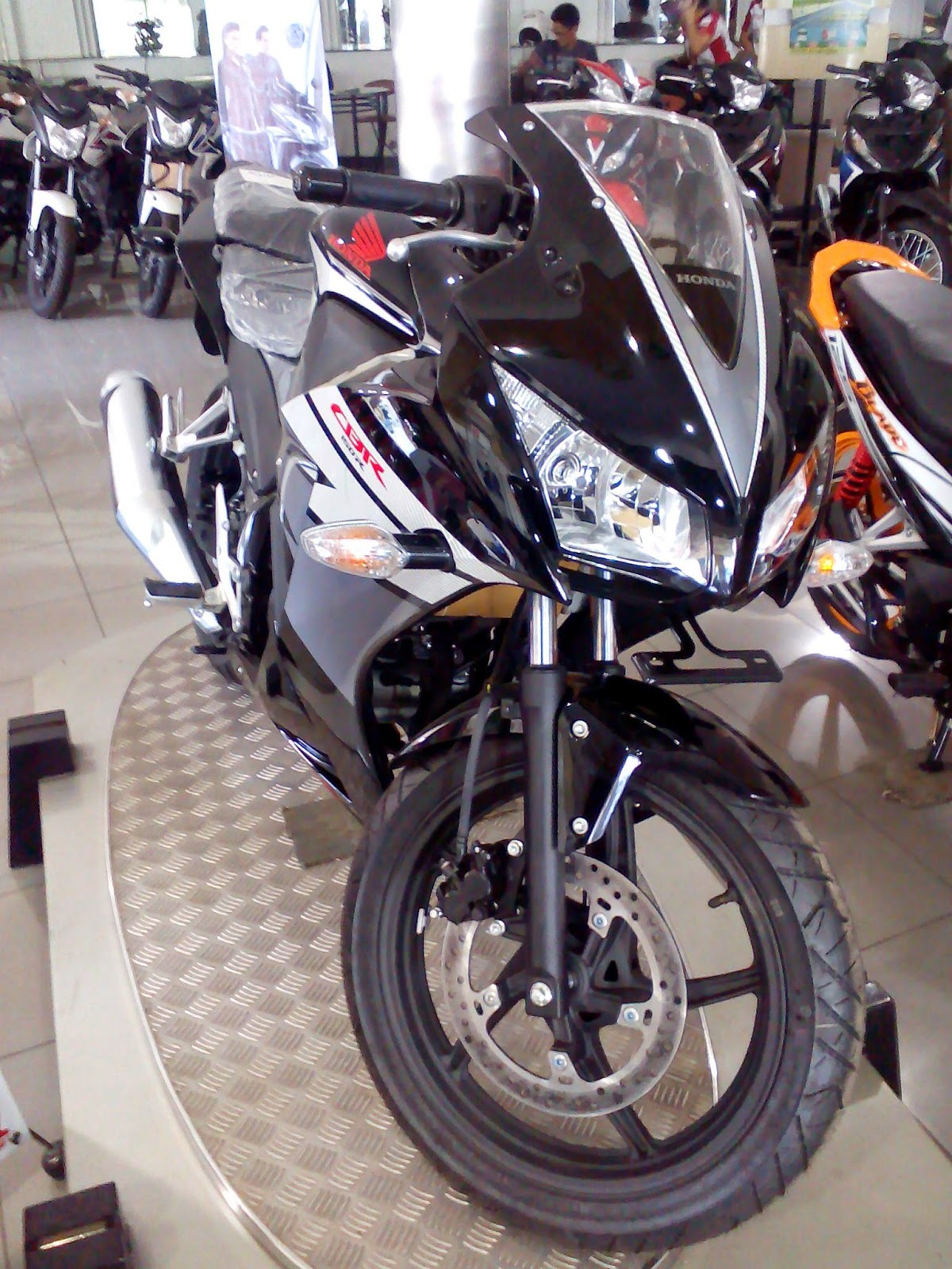 28 Top Terbaru Modifikasi Cbr150r Bandung