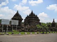 Berkunjung Ke Candi Plaosan Klaten