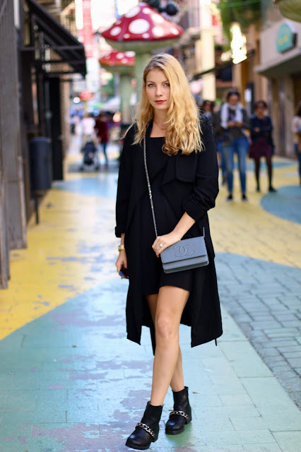 All Black on Halloween | Alicante, Spain