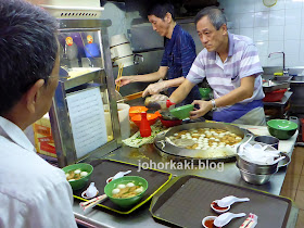 Poy-Kee-Yong-Tau-Foo-People's-Park-Food-Centre-培记酿豆腐