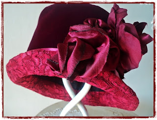 Hat flowers red