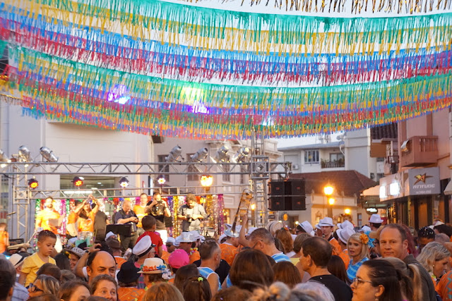 Carnaval Retrô em Garibaldi, na Serra Gaúcha: uma festa de Carnaval de rua à moda antiga