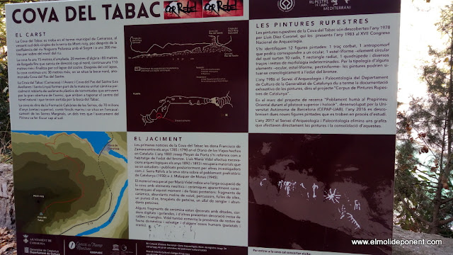 Cartel informativo de la cueva del tabaco