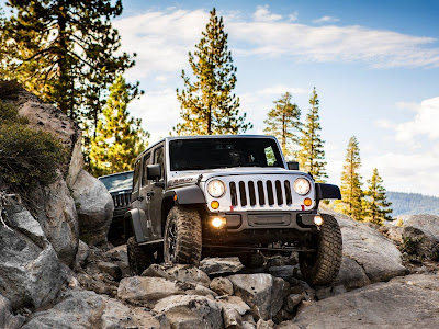 Jeep Wrangler Rubicon 2013 Wallpapers