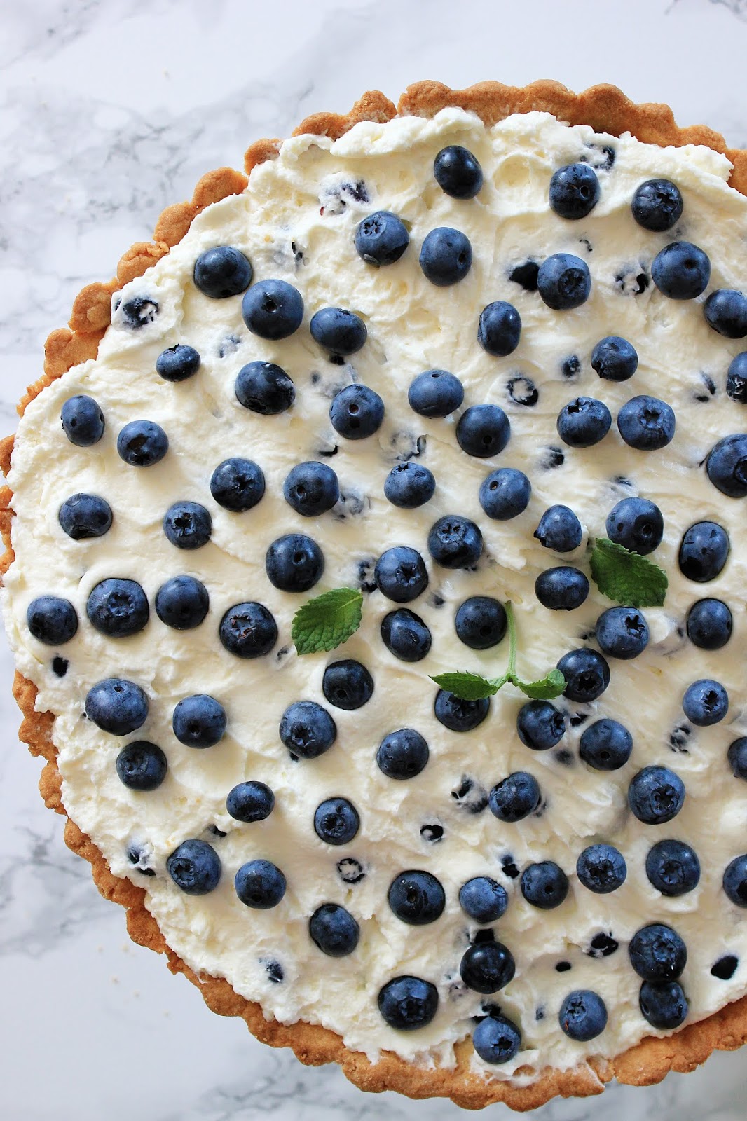 Tarta z borówkami i kremem mascarpone 